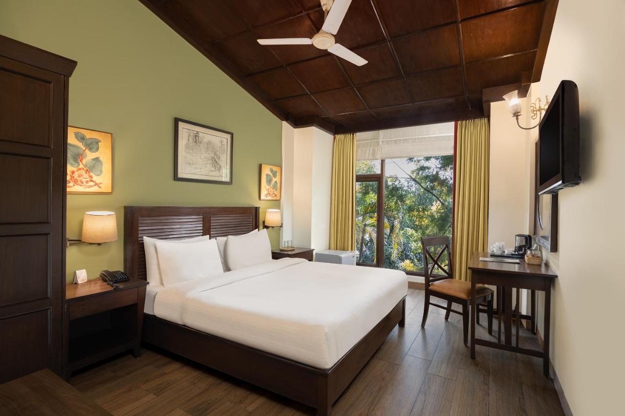 The Riverview Retreat Corbett By Leisure Hotels Garjia Exterior foto