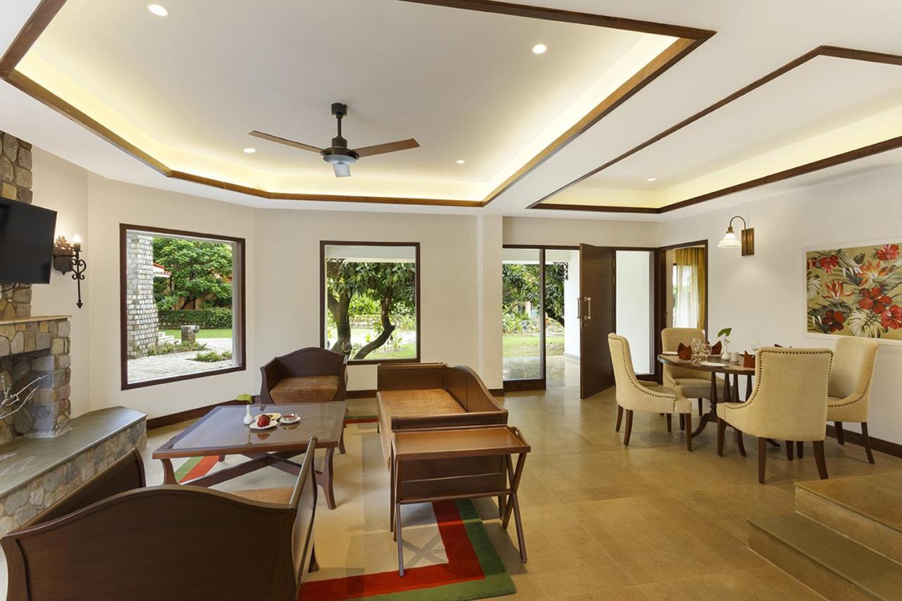 The Riverview Retreat Corbett By Leisure Hotels Garjia Exterior foto