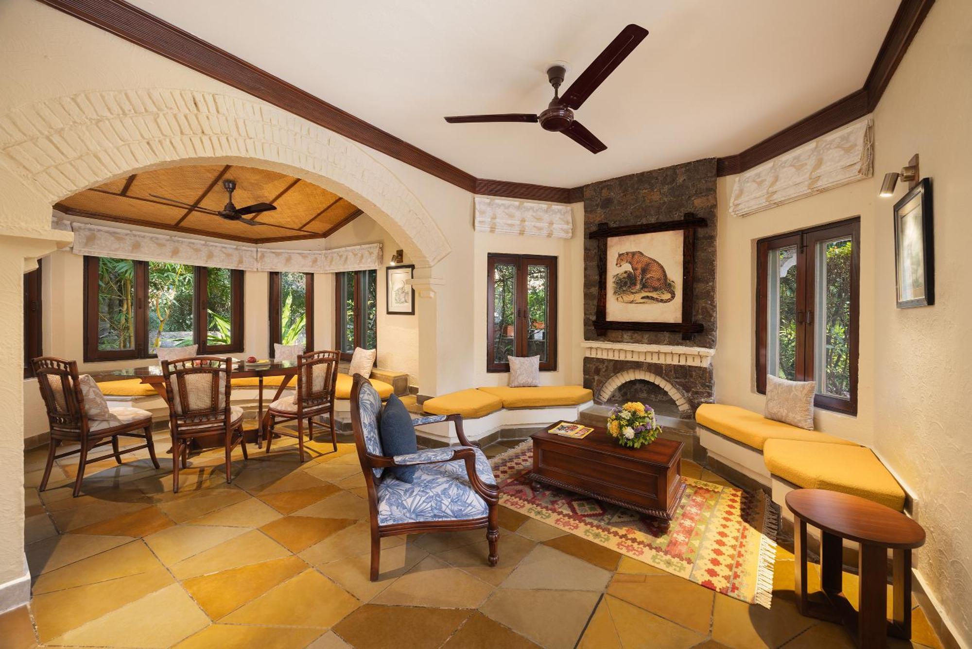 The Riverview Retreat Corbett By Leisure Hotels Garjia Exterior foto