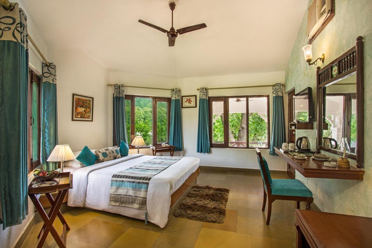 The Riverview Retreat Corbett By Leisure Hotels Garjia Exterior foto
